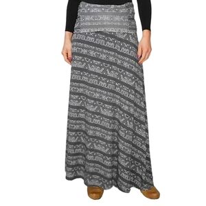 Athleta Long Skirt Size Small Grey Pattern